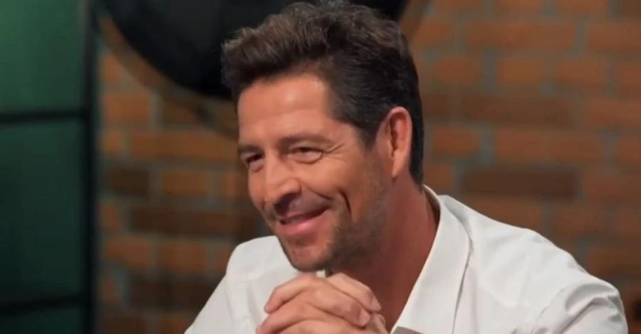 Απόστολος Ρουβάς: Η σύγκριση με τον Σάκη, η αναχώρηση από την Κέρκυρα, το διαζύγιο των γονιών του και η προσωπική του ζωή