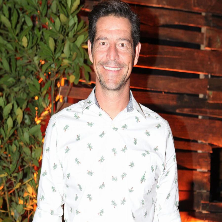 Απόστολος Ρουβάς: Η σύγκριση με τον Σάκη, η αναχώρηση από την Κέρκυρα, το διαζύγιο των γονιών του και η προσωπική του ζωή