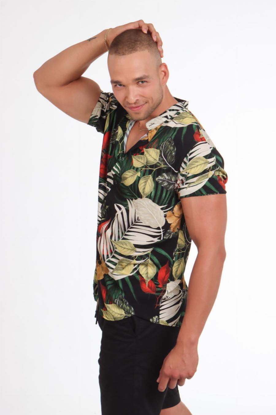 Οι γοητευτικοί παίκτες του Love Island: Οι 5 κοπέλες και τα 5 αγόρια που μπαίνουν στο ριάλιτι