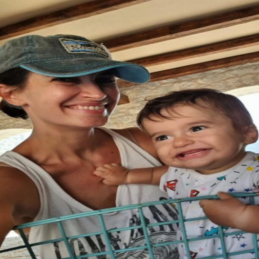 Η εξομολογητική ανάρτηση της Μάρας Δαρμουσλή για τον 8 μηνών γιο της: Η πρώτη καθαρή φωτογραφία μαζί του