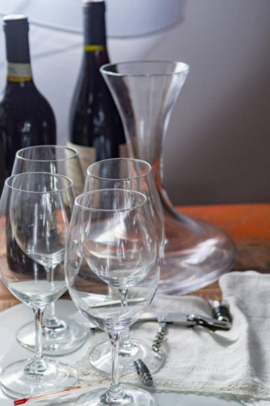 Καθαρίστε στο άψε – σβήσε: 17 έξυπνα, γρήγορα και οικονομικά κόλπα καθαριότητας