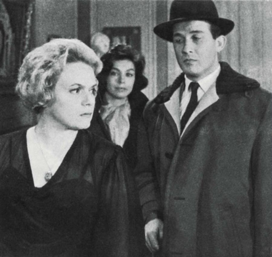 Ίδια με την Αλίκη: Η κούκλα σύντροφος του Γιάννη Παπαμιχαήλ για την οποία θα καμάρωνε η Βουγιουκλάκη