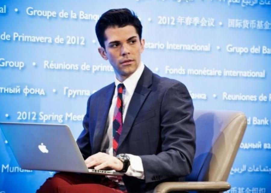 «Ας τον ονομάσουμε επίλογο»: Χώρισε με τον σύζυγό του ο δημοσιογράφος Θάνος Δημάδης μετά από 8 χρόνια γάμου