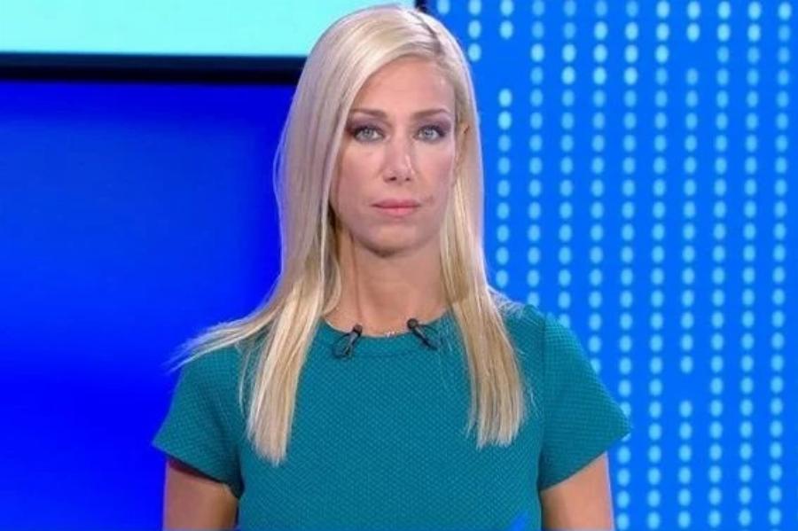 Έφη Αλεβίζου: Τα 10 χρόνια με τον σύζυγό της, η στιγμή που λύγισε on air, οι πλαστικές και το περιστατικό με διευθυντή της