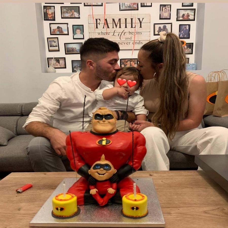 Άρης Τσάπης: Ο ερχομός από την Αλβανία, τα φτωχικά χρόνια, ο έρωτας της ζωής του και η γέννηση του γιου του στα 25