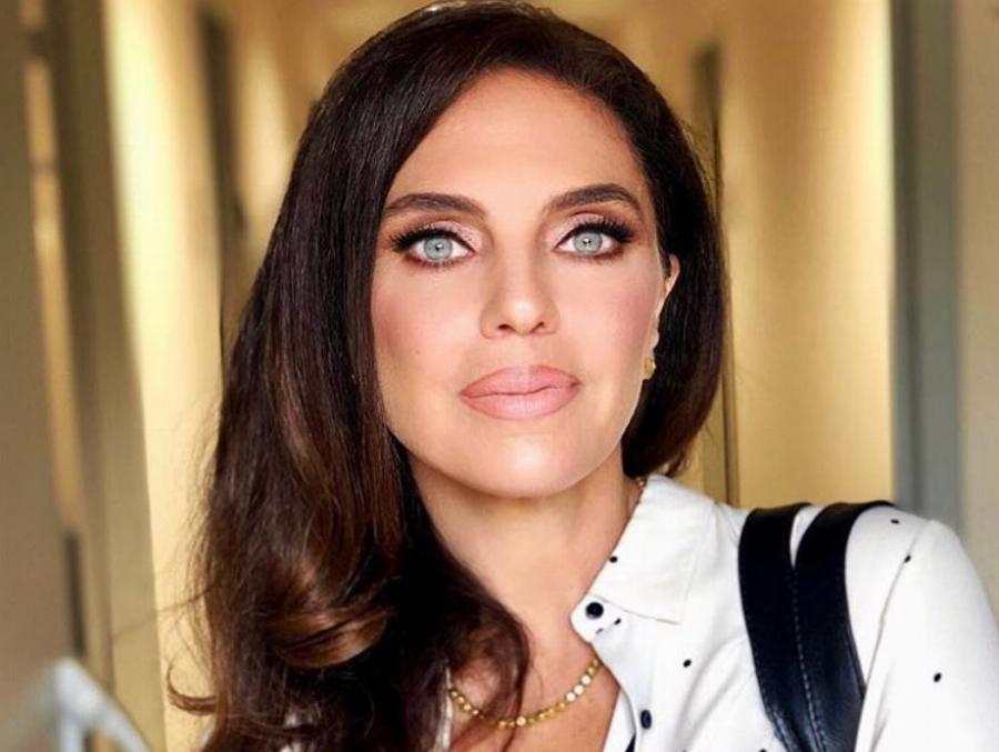 Ελίνα Ακριτίδου: Η συνεργασία και η κόντρα με τον Φώσκολο, το σοβαρό πρόβλημα υγείας του γιου της, ο άγνωστος γάμος και η σχέση με τον Γκάλη