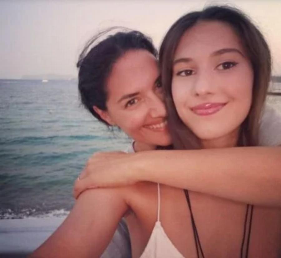 Πιο όμορφη και από την μητέρα της: Η αθλήτρια κόρη της Νόνης Δούνια έφτασε τα 16 και είναι έτοιμη για το GNTM