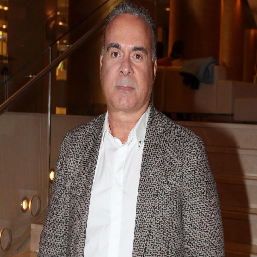 Το σπίτι του Φώτη Σεργουλόπουλου είναι το ιδανικό μέρος για χαλάρωση και ηρεμία – Μένει μαζί με το παιδάκι του