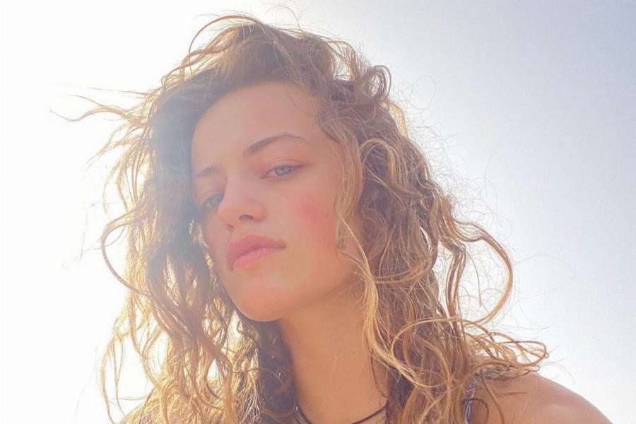 Αγκαλιές, φιλιά και καλοκαιρινή διάθεση: Οι νέες φωτογραφίες της Γαίας Μερκούρη από τις διακοπές της που έπεσαν βροχή τα likes