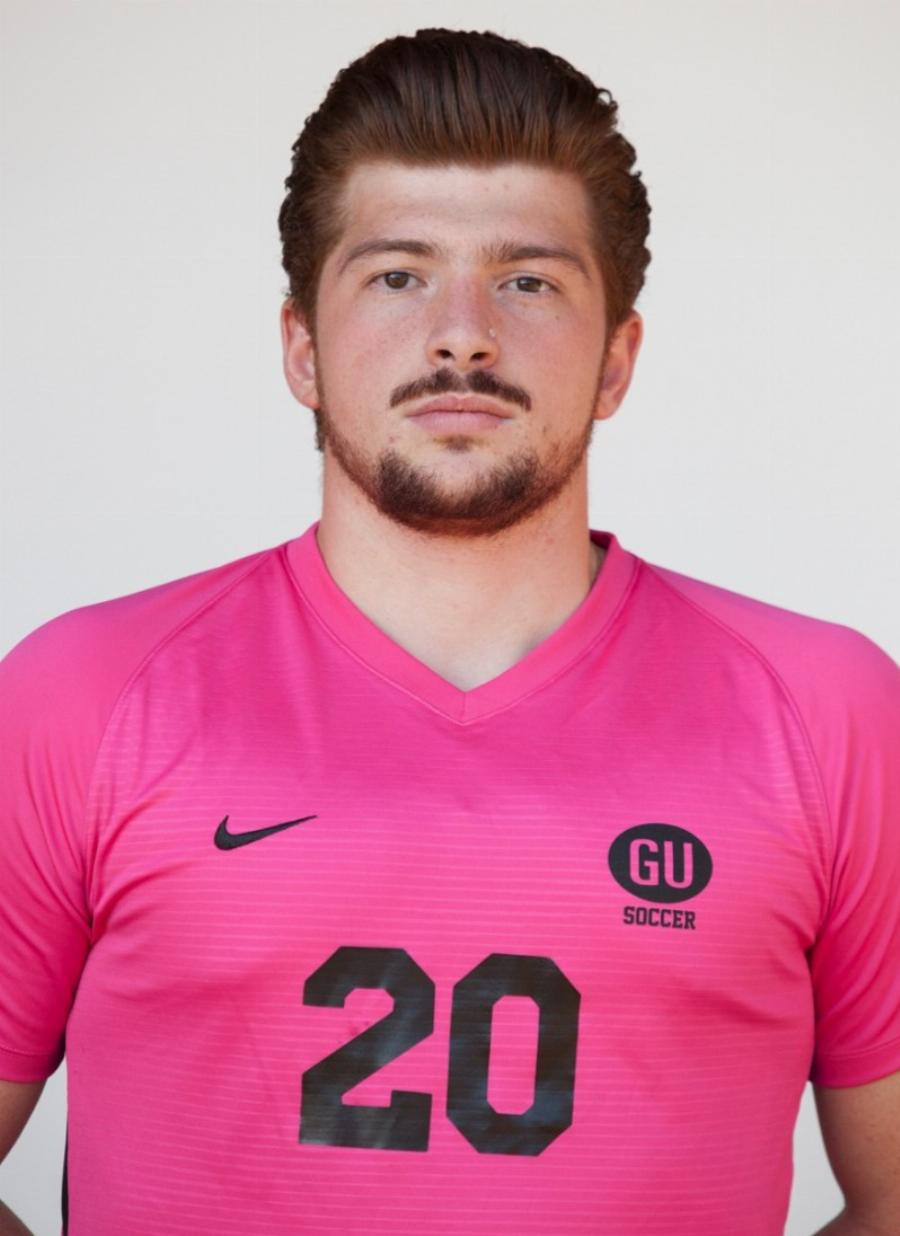 Κανείς δεν το γνώριζε: Ο Γιώργος Ζαρζαβατσίδης  είναι ο γιος της Βούλας Πατουλίδου – Με τι ασχολείται