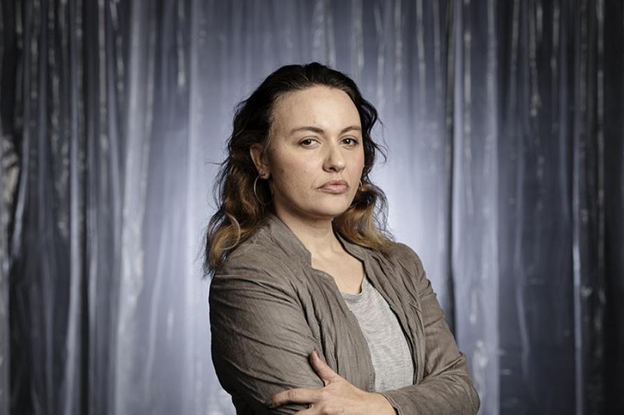 Έφυγε από την Ελλάδα και πέτυχε το όνειρο της: Η ηθοποιός Ελευθερία Γεροφωκά είναι αγνώριστη σήμερα