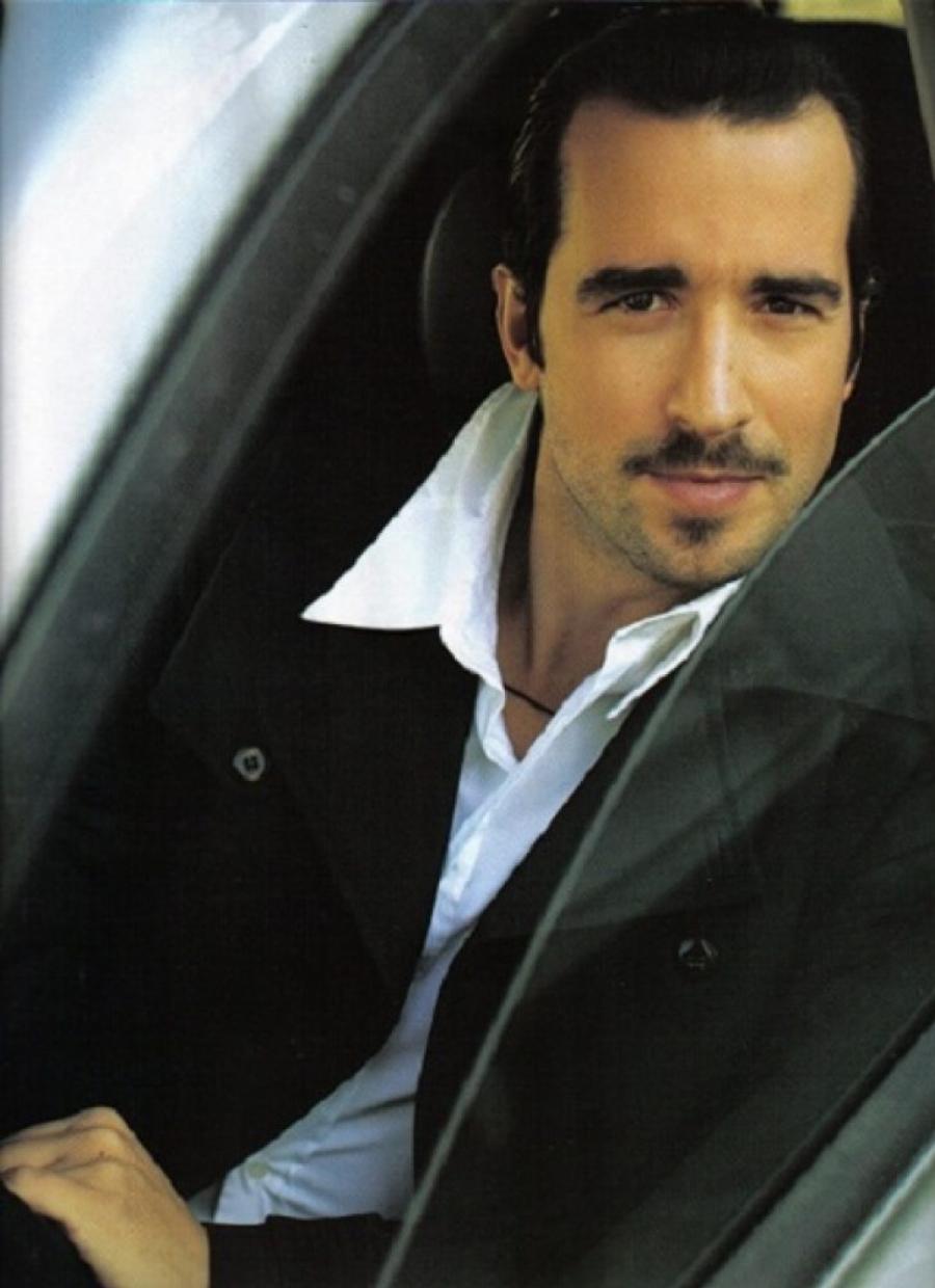 Τάσος Νούσιας: Η καταγωγή από την Ήπειρο, ο πρωταθλητισμός, οι κόντρες με τις μηχανές και ο απόλυτος έρωτας με την σύζυγο του