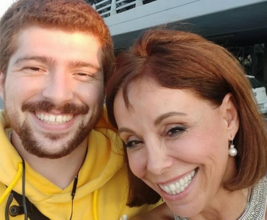 Κανείς δεν το γνώριζε: Ο Γιώργος Ζαρζαβατσίδης  είναι ο γιος της Βούλας Πατουλίδου – Με τι ασχολείται