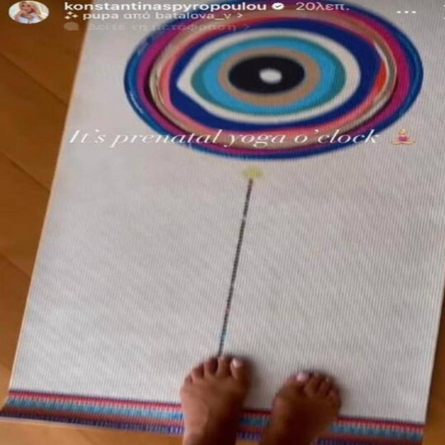 Γυμναστική με τούρλα την κοιλιά: Η Κωνσταντίνα Σπυροπούλου επιλέγει αυτή την άσκηση στον 5ο μήνα της εγκυμοσύνης της