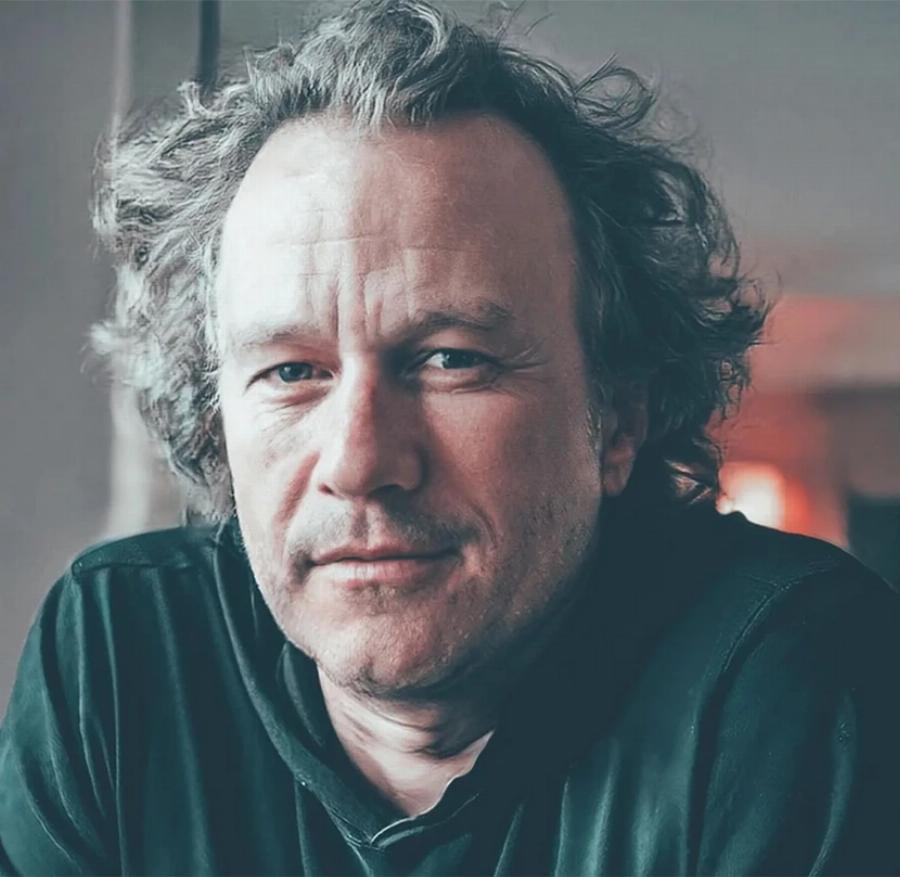 Τους «ανέστησε»: Πώς θα ήταν σήμερα Νταϊάνα, Μάικλ Τζάκσον, Τζον Λένον και άλλοι διάσημοι καλλιτέχνες