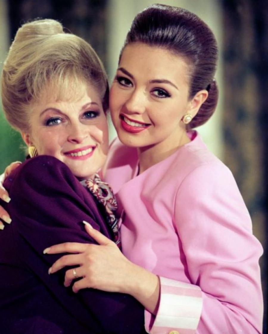 Ποιος θυμάται την σειρά “Η Μαρία της γειτονιάς”; – 8 ηθοποιοί που λατρέψαμε και έχουν φύγει από την ζωή