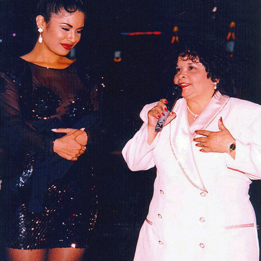 Κανείς δεν περίμενε αυτό το τραγικό τέλος: Η ζωή της Σελίνα και η δολοφονία της από τον πιο φανατικό θαυμαστή της