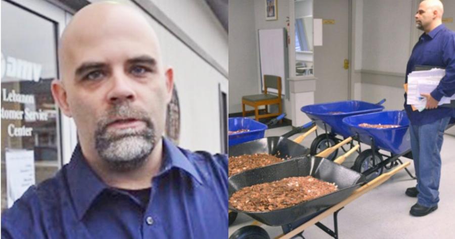 Ο μοναδικός τρόπος πού σκέφτηκε ένας αμερικανός για να πληρώσει 2.600$ φόρο κουβαλόντας 5 καρότσια με κέρματα