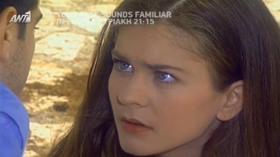 Βάζει τα γυαλιά στις influencers: H Γωγώ του «Καφέ της Χαράς» ποζάρει με μπικίνι και είναι χυμώδης όσο ποτέ