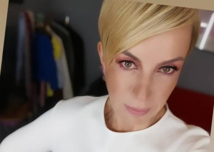 Συγκινεί η Αντιγόνη Ανδρεάκη: «Έχω καρκίνο στον μαστό, η μόνη ευχή μου είναι να δω το παιδί μου να μεγαλώνει»