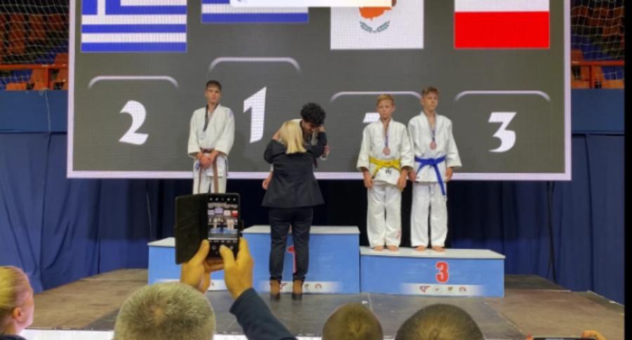 Μας γέμισαν περηφάνια: Οι “μικροί” Χρυσοί Βαλκανιονίκες του Jiu-jitsu πήγαν την Ελλάδα στη κορυφή