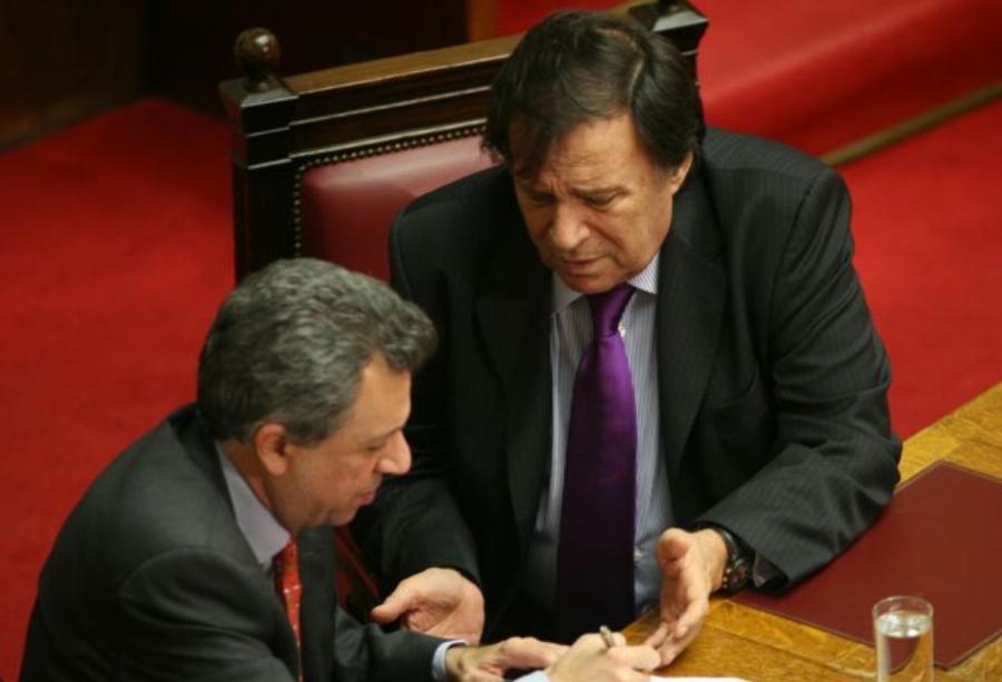 Κώστας Καρράς: Η μεγάλη φιλανθρωπική δράση, η μεγάλη απογοήτευση στην πολιτική και το δύσκολο τέλος από τον καρκίνο