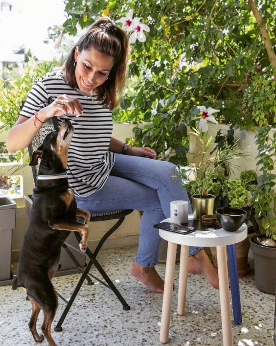 Κατερίνα Παππουτσάκη: Το νέο σπίτι στον Χολαργό με μεγάλο σαλόνι, ονειρική κουζίνα και μαγεμένο μπαλκόνι