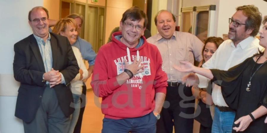 Αγνώριστος σήμερα ο Θοδωρής Δρακάκης: Κέρδισε την μάχη με τον καρκίνο, έχασε κιλά και εγκατέλειψε την Αθήνα για μια ήρεμη ζωή