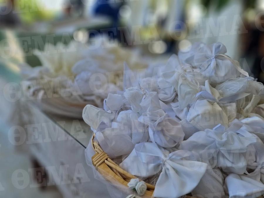 Τσακίζει κόκκαλα η κηδεία της 19χρονης Θάλειας στη Λάρισα: Σε κλίμα οδύνης και με τιμές από άγημα του Πολεμικού Ναυτικού