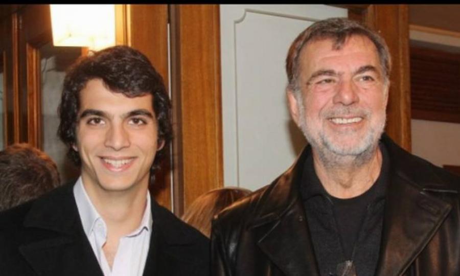 Λάκης Κομνηνός: Η γυναίκα της ζωής του, ο γιος του που κληρονόμησε την γοητεία του, η φτώχεια και το άβολο σκηνικό με τις θαυμάστριες