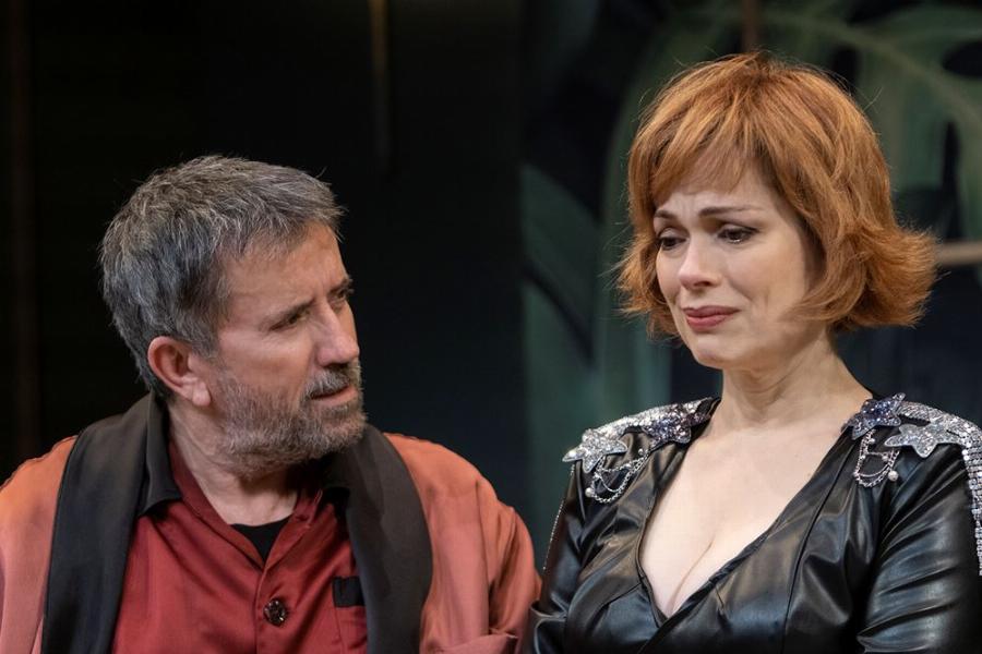 Δάφνη Λαμπρόγιαννη: Τα δύσκολα παιδικά χρόνια, η φτώχεια, η αποχώρηση από την Μουρμούρα και ο σεβασμός για την καταγωγή της