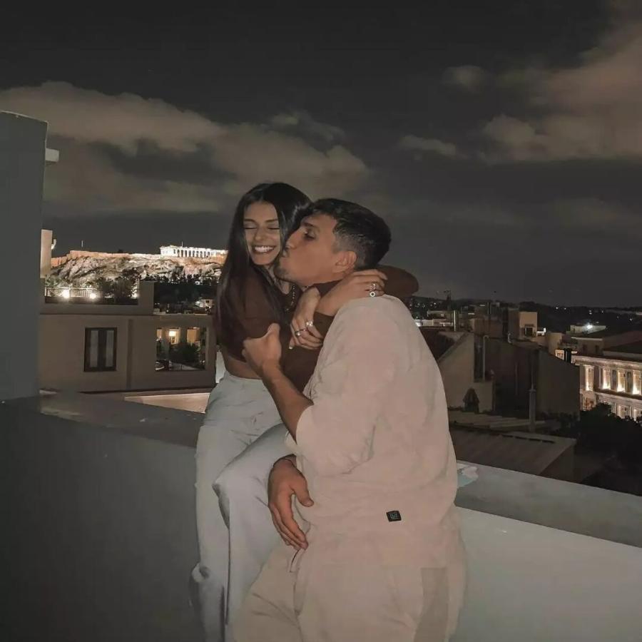 Τους στηρίζουν και στα δύσκολα και στα εύκολα: Οι γυναίκες πίσω από τους παίκτες της Εθνικής ομάδας που σάρωσε στο Eurobasket 2022