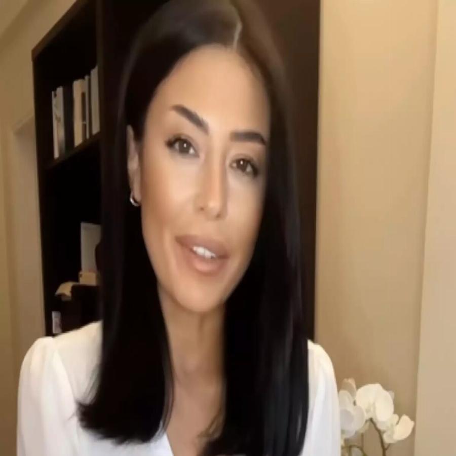 «Υποχρεωτική η κάμερα σε όλα τα καταστήματα»: Άγριο το ξέσπασμα της Αφροδίτης Λατινόπουλου, αφού της κατέστρεψαν το αυτοκίνητο