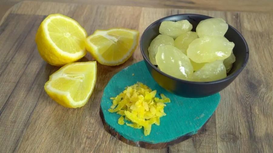 Λεμόνι: Οι ευεργετικές ιδιότητες, τα φυσικά ένζυμα για την καλή λειτουργία στο συκώτι, το φάρμακο για την γρίπη και ο μαχητής του καρκίνου