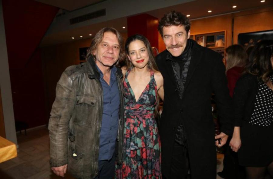 Λίλα Καφαντάρη: Παραμένει σικ και γοητευτική στα 61 της και ποζάρει σε μια σπάνια εμφάνιση με την κόρη της