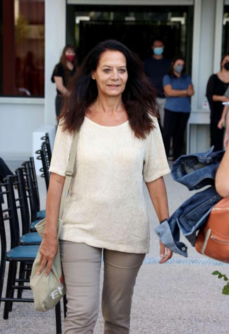 Κώστας Καζάκος: Ανείπωτη θλίψη στο τελευταίο «αντίο» στον σπουδαίο ηθοποιό