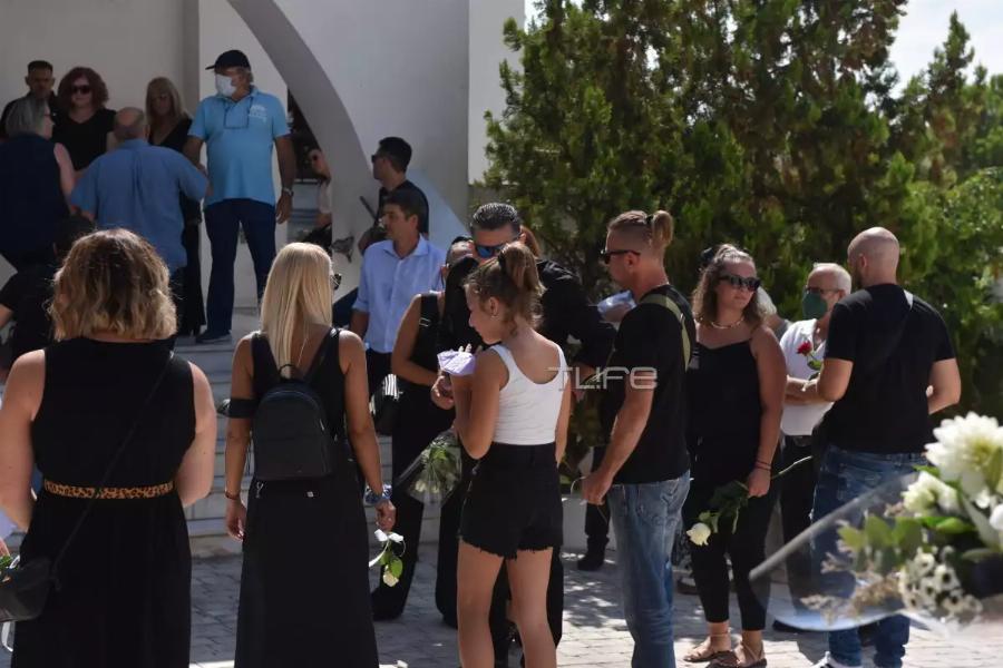 Μνημόσυνο Mad Clip: Συντετριμμένος ο πατέρας του αδικοχαμένου τράπερ, έκανε μια συγκινητική δήλωση