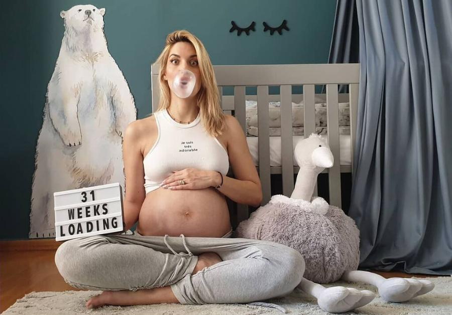 Πολύ δύσκολες ώρες για την Μαντώ Γαστεράτου μετά την εγκυμοσύνη της: “Με πιάνουν τα κλάματα, νιώθω να καταρρέω”