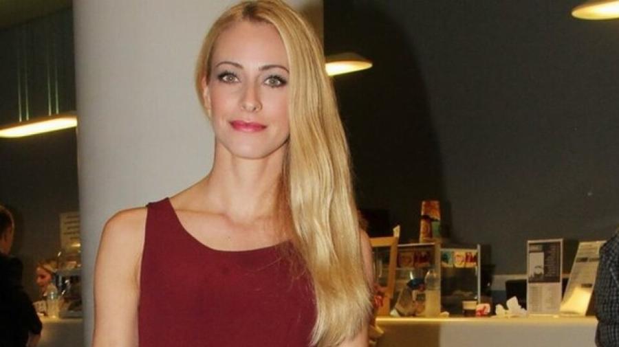 «Δίνουν τη δική τους μάχη»: Οι 10 Έλληνες διάσημοι που πάσχουν από κάποιο αυτοάνοσο νόσημα