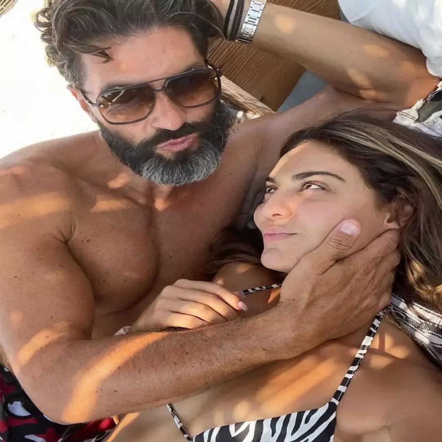 Ετοιμάζονται για την μετακόμιση: Πλάνα από το σπίτι της Βρισηίδας Ανδριώτου και του Σπύρου Μαρτίκα