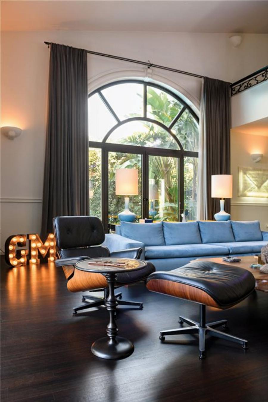 Γιώργος Μαζωνάκης: Το χλιδάτο σπίτι του που μοιάζει με 5άστερο ξενοδοχείο λες και είναι βγαλμένο από εξώφυλλο περιοδικού