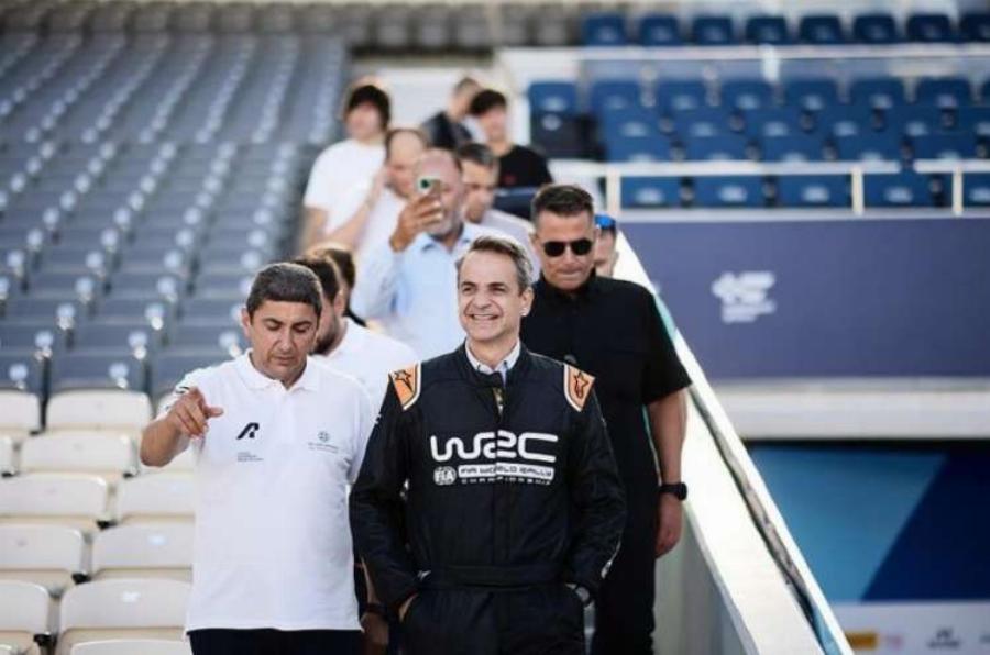 Σούσουρο στις αγωνιστικές πίστες: Ο Κυριάκος Μητσοτάκης ντύθηκε ραλίστας