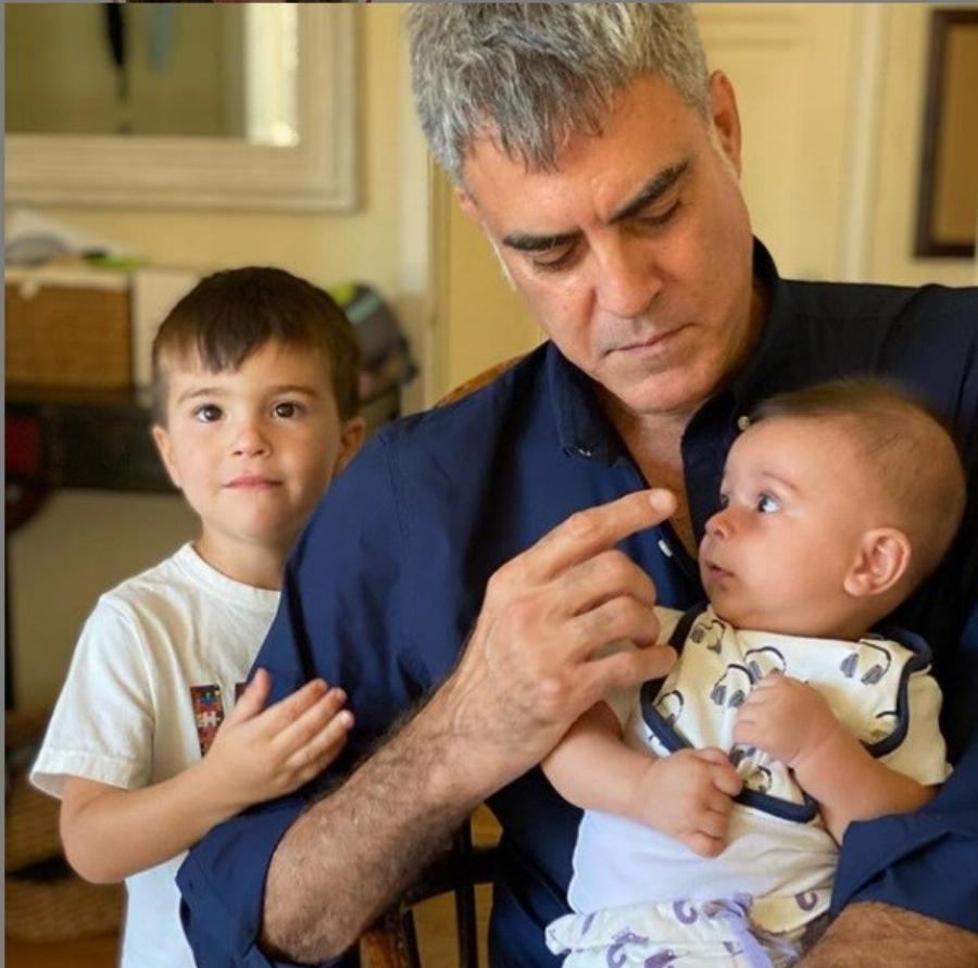 Κατερίνα Μουτσάτσου: Έχει παντρευτεί τον σωσία του Clooney και ζουν σε ένα υπέροχο σπίτι στην Αμερική