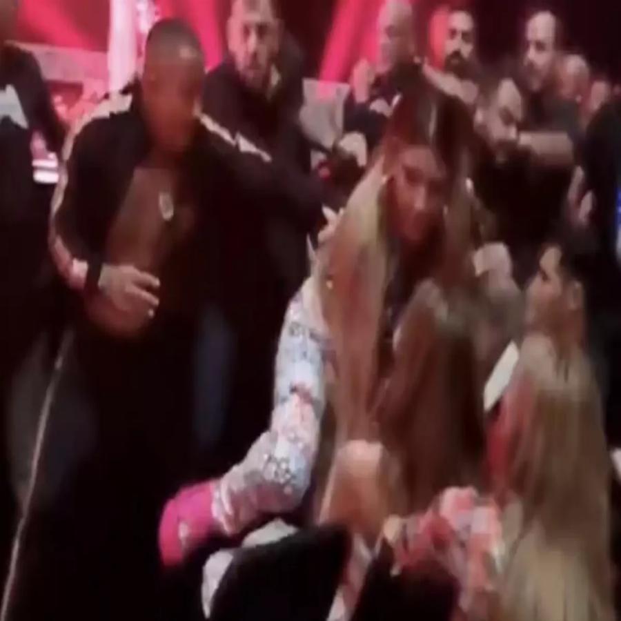 3 μήνες μετά βάζει τα πράγματα στη θέση τους: Η Έλενα Παπαρίζου παίρνει θέση για τον καυγά στα MAD VMA