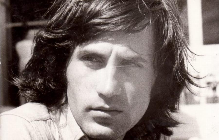 Γιώργος Νταλάρας: Το πραγματικό του όνομα, η δουλειά από μικρή ηλικία και αξέχαστη πρώτη επαφή με την γυναίκα του