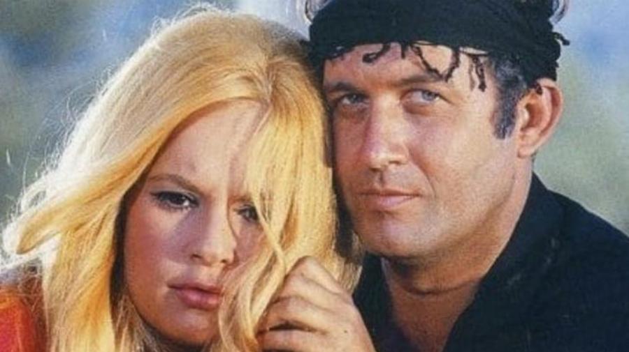 Κανείς δεν το πήρε χαμπάρι: Οι δύο πασίγνωστες σκηνές που δεν παίζει η Αλίκη Βουγιουκλάκη, αλλά κασκαντέρ