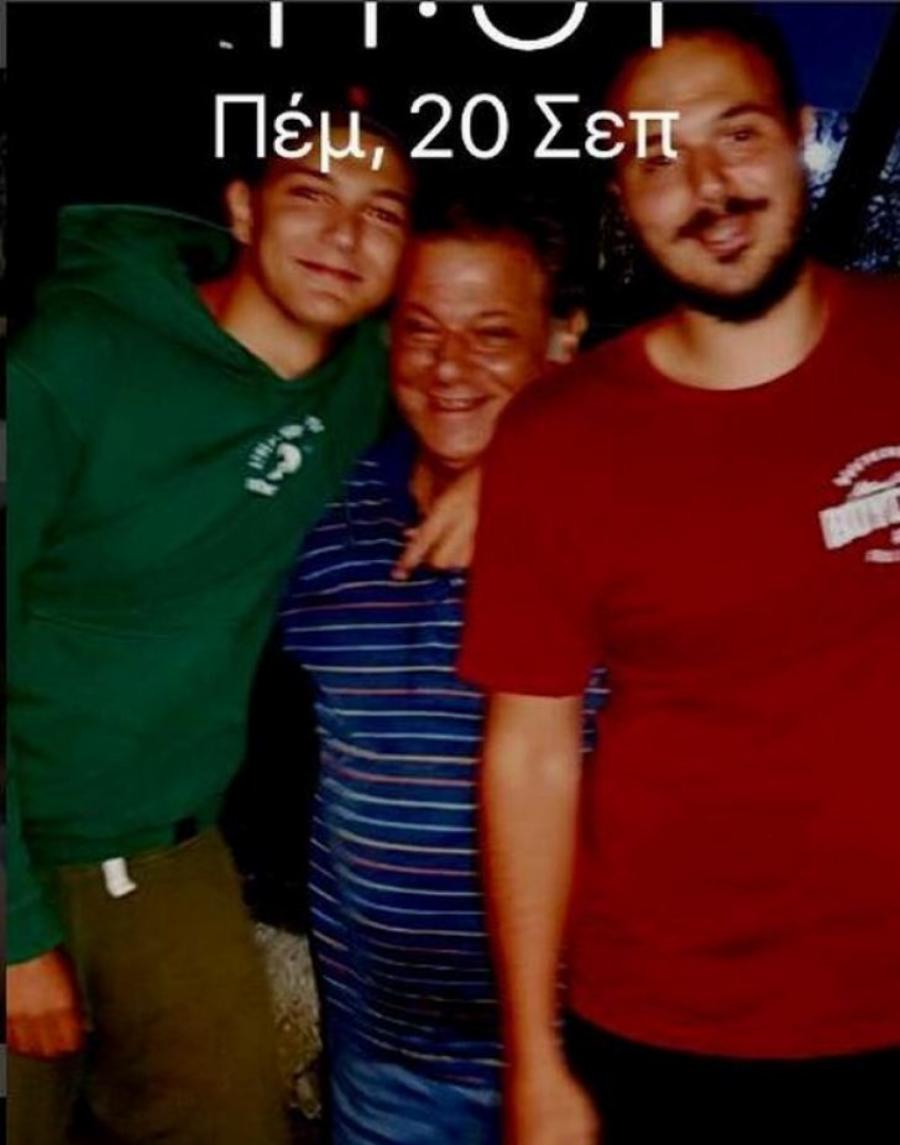 Γιώργος Παρτσαλάκης: Οι δύο γιοι του μεγάλωσαν, έγιναν ολόκληροι άντρες και μοιάζουν σαν δυό σταγόνες νερό με τον πατέρα τους