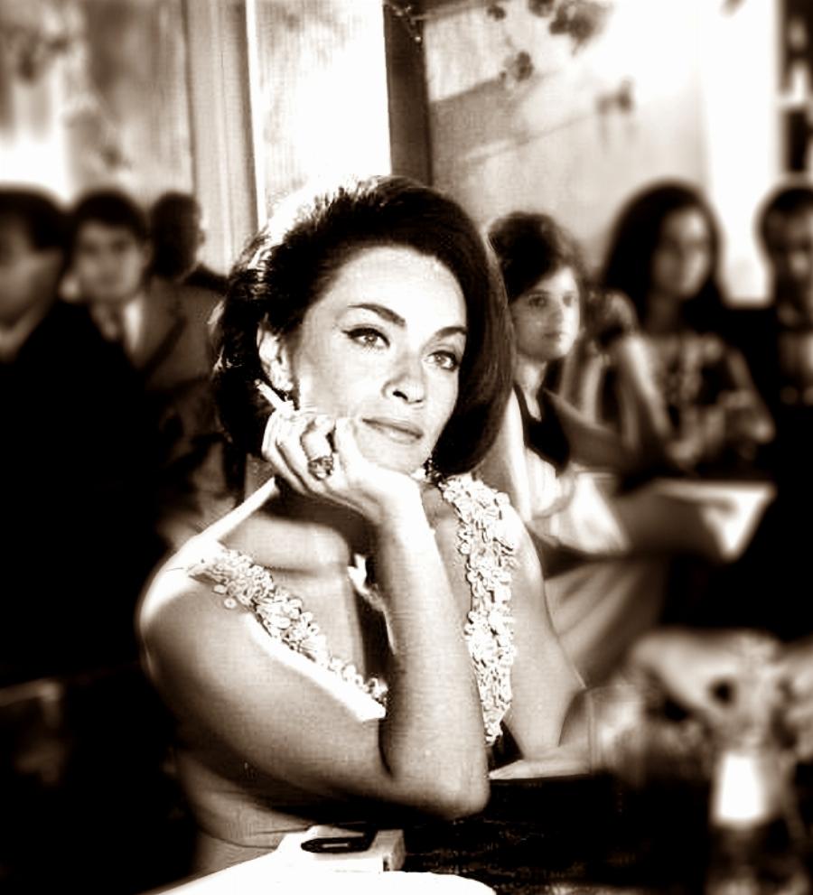 Λίλλη Παπαγιάννη: Ο γάμος με τον Φιλιππίδη, η λαμπρή καριέρα και η αιτία που αποσύρθηκε από την δημοσιότητα