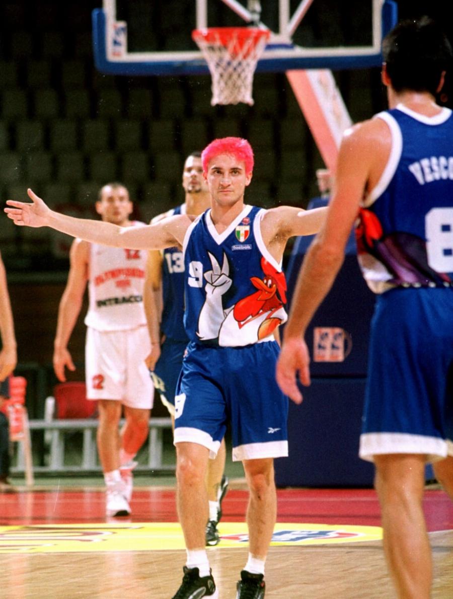 Τζανμάρκο Ποτσέκο: Αυτός είναι ο Ιταλός προπονητής που πήδηξε στην αγκαλιά του Γιάννη Αντετοκούνμπο