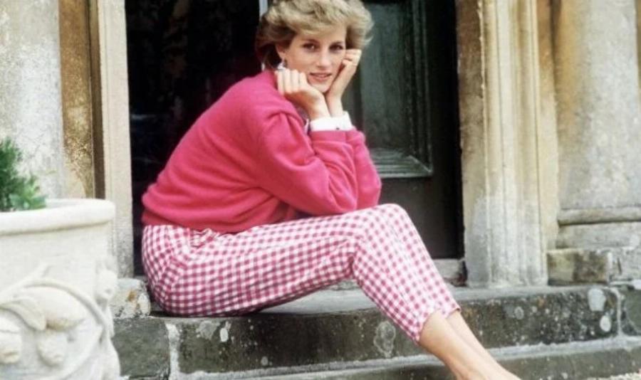 Πριγκίπισσα Νταϊάνα: Ο χωρισμός των γονιών της, το απραγματοποίητο όνειρο, η απιστία και το τραγικό τέλος